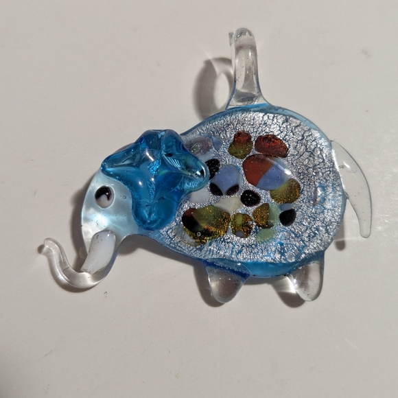 Handcrafted Lampwork Elephant Glass Pendant Bead - Picture 10 of 13